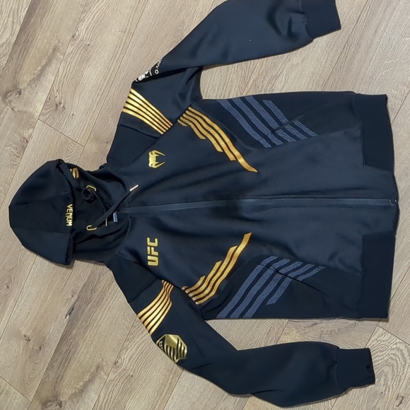 UFC Venum Cripto Full Zip Black - Gold  (Personalized) Hoodie Men's Size medium - Picture 1 of 12